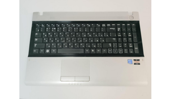 Середня частина корпуса для ноутбука Samsung RV513, NP-RV513L, 15.6", ba81-12683a, ba75-02862c, Б/В. В хорошому стані. Зламано 2-4 замочки. Клавіатура протестована, робоча.