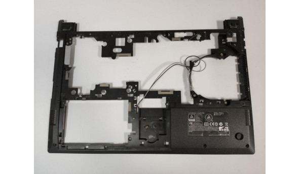 Нижня частина корпуса для ноутбука Clevo W840SU, 14.0", 6-39-w8403-012, Б/В. В хорошому стані.