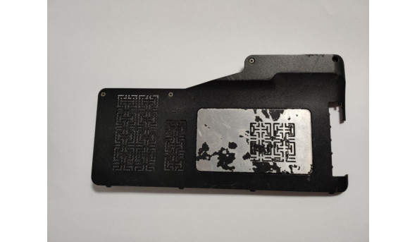Сервісна кришка для ноутбука Lenovo IdeaPad Y560, 15.6", 36KL3TDLV00, б/в, зламана решітка (фото)