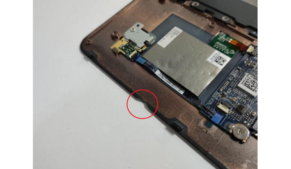 Середня частина корпуса для ноутбука Dell Latitude E7440, 14.0", AP0VN000410, CN-0C98T7, б/в. Є пошкодження (фото) - 320160