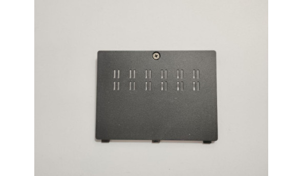 Сервісна кришка Ram, для ноутбука Toshiba Tecra R850, б/в, в хорошому стані, без пошкодженнь.