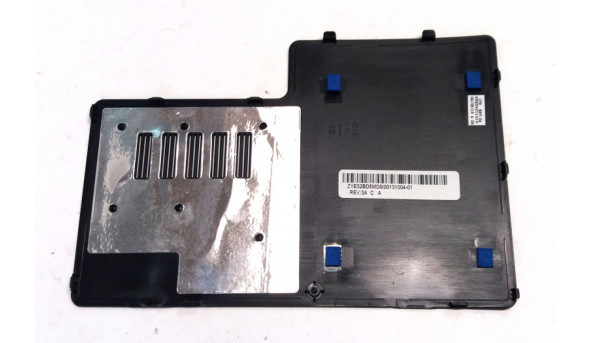 Сервісна кришка HDD, для ноутбука Toshiba Satellite C70D-A-111 17,3", ZYE32BD5MD0, Б/В, подряпини, потертості. - 320181