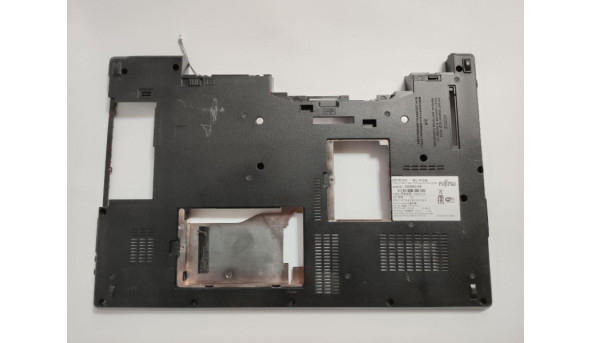 Нижня частина корпуса для ноутбука Fujitsu Lifebook E754, 15.6", б/в. Кірплення всі цілі, продається з додатковою платою та CD/DVD перехідником (фото)