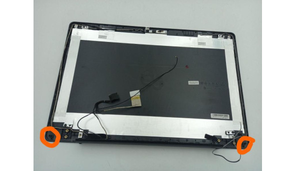 Кришка матриці Fujitsu Lifebook A556 6051B1032201-1 Б.У в хорошому стані - 320230