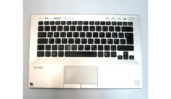 Середня частина корпусу для ноутбука Sony VPCSB 024-1023-8024-A Б/У