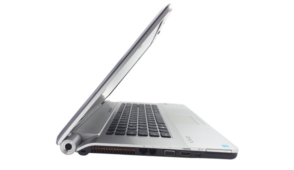 Ноутбук Sony VAIO PCG-3F1M Intel Core 2 Duo P8400 3GB RAM 500GB HDD ATI Radeon HD 3450 [16.4"] - ноутбук Б/У - 326279