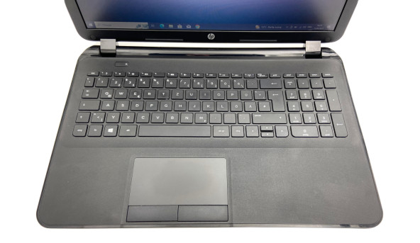 Ноутбук HP 255 AMD E2-3800 8 GB RAM 120 GB SSD [15.6"] - ноутбук Б/В - 326282