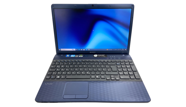 Ноутбук Sony PCG-71811m Intel Core i5-2450M 8 GB RAM 640 GB HDD [15.6"] - ноутбук Б/У