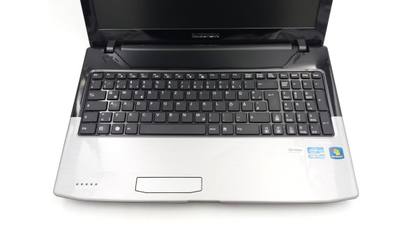 Ноутбук Medion Akoya E6224 Intel Core i5-2410M 6 GB RAM 500 GB HDD [15.6"] - ноутбук Б/В