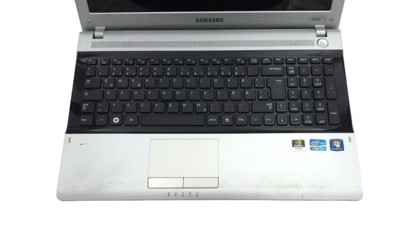 Ноутбук Samsung RV520 Intel Core I5-2410M 6 GB RAM 500 GB HDD NVIDIA GeForce 520M [15.6"] - ноутбук Б/У - 326288