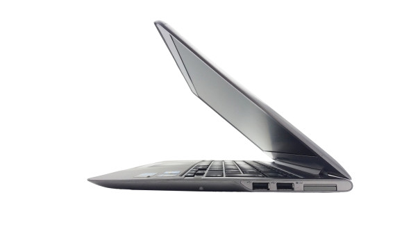 Ноутбук Samsung 530U Intel Core I5-2467M 4 GB RAM 320 GB HDD [13.3"] - ноутбук Б/В