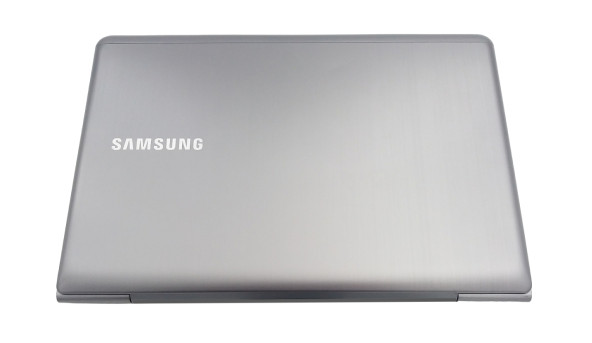Ноутбук Samsung 530U Intel Core I5-2467M 4 GB RAM 320 GB HDD [13.3"] - ноутбук Б/У - 326299