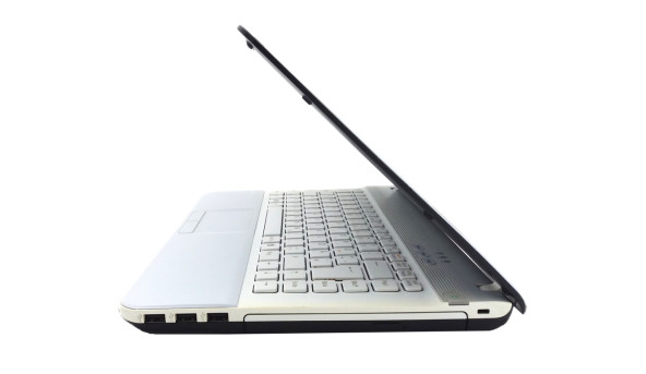 Ноутбук Sony VAIO PCG-61211M Intel Core I3-350M 4 GB RAM 500 GB HDD ATI Radeon HD 4500 [14"] - ноутбук Б/В - 326303