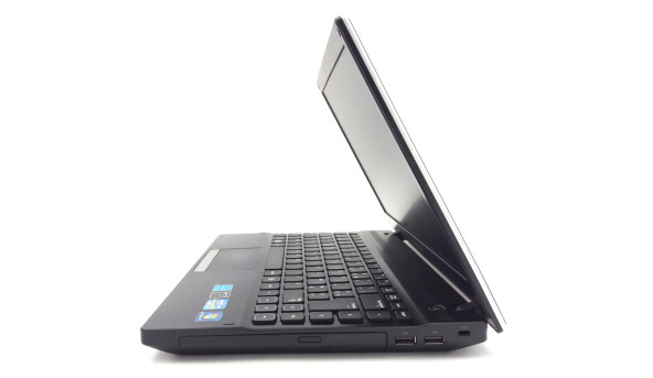 Ноутбук Samsung 300V Intel Core I3-2310M 4 GB RAM 500 GB HDD [13.3"] - ноутбук Б/У - 326320
