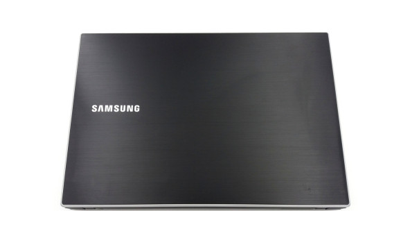 Ноутбук Samsung 300V Intel Core I3-2310M 4 GB RAM 500 GB HDD [13.3"] - ноутбук Б/У