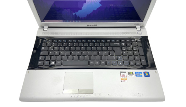 Ноутбук Samsung RV720 Intel Core I5-2410M 8 GB RAM 320 GB HDD [17.3"] - ноутбук Б/В - 326429