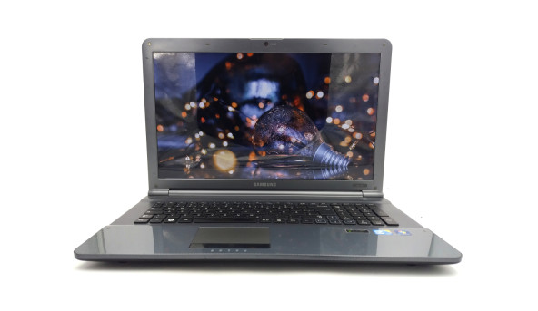 Ноутбук Samsung RC710 Intel Core I5-480M 8 GB RAM 500 GB HDD NVIDIA GeForce 315M [17.3"] - ноутбук Б/У - 326430