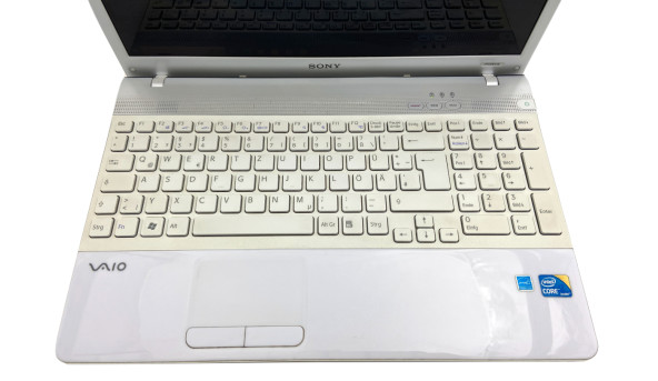 Ноутбук Sony PCG-71312M Intel Core i3-330M 4 GB RAM 320 GB HDD [15.6"] - ноутбук Б/В - 326452