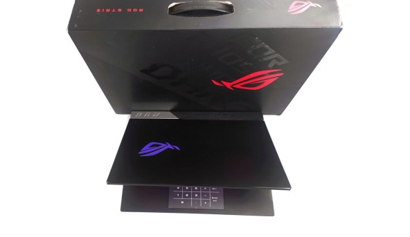 Ноутбук ASUS ROG Strix SCAR 15 G533QS AMD Ryzen 9 5900HX 16 GB RAM 1000 GB NVMe [300Hz IPS 15.6" FullHD] - Б/У - 326772