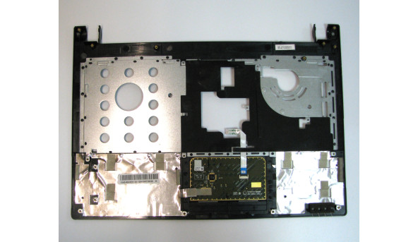 Средня частина корпуса для ноутбука Medion Akoya S4216 13N0-9ZA0E31 Б/У