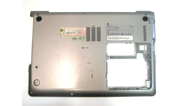 Нижняя часть корпуса для ноутбука Samsung 530U NP530U4C BA75-03721B Б/У