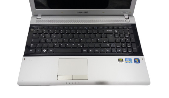 Ноутбук Samsung RV520 Intel Core I5-2410M 6 GB RAM 320 GB HDD NVIDIA GeForce GT 520M [15.6"] - ноутбук Б/В - 339514