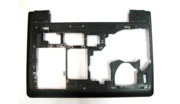Нижняя часть корпуса для ноутбука Lenovo ThinkPad E335 60.4UH06.002 Б/У