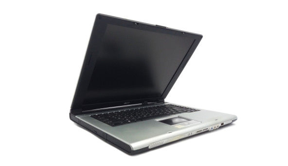 Ноутбук Acer Aspire 3000 AMD Sempron 3000+ 125 GB RAM 40 GB HDD [15"] - ноутбук Б/У - 386888