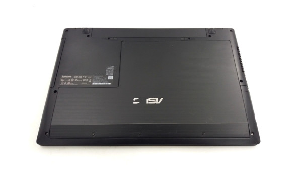 Ноутбук Lenovo G70-35 AMD A8-6410 8 GB RAM 128 GB SSD 1000 GB HDD [17.3"] - Б/В - 491477