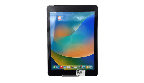 Планшет Apple iPad A1823 Wi-Fi 4G 2/32 GB 8/1.2 Мп iOS 16 [IPS 9.7" QXGA] - планшет Б/У