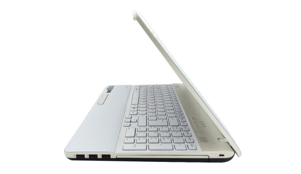 Ноутбук Sony VAIO PCG-71811M Intel Core I3-2310M 6 RAM 500 HDD NVIDIA GeForce 410M [15.6"] - ноутбук Б/В - 491727