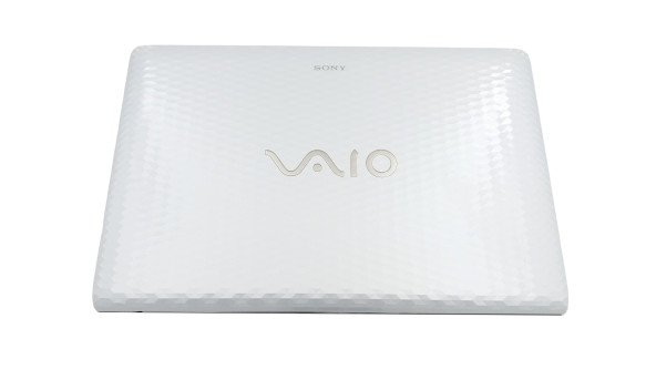 Ноутбук Sony VAIO PCG-71811M Intel Core I3-2310M 6 RAM 500 HDD NVIDIA GeForce 410M [15.6"] - ноутбук Б/В - 491727