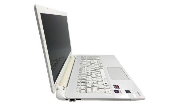 Ноутбук Toshiba L50D-B AMD A8-6410 8 GB RAM 1000 GB HDD [15.6"] - ноутбук Б/У