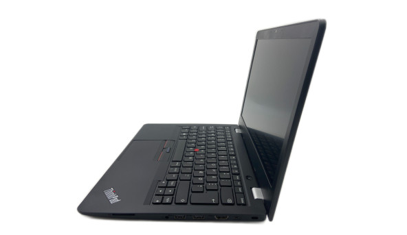 Ноутбук Lenovo 13 2nd Gen Intel Core I5-7300U 8 GB RAM 128 GB SSD M.2 [IPS 13.3" FullHD] - ноутбук Б/В - 493002