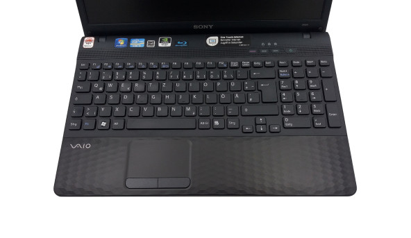 Ноутбук Sony VAIO PCG-71811M Intel Core I5-2430M 8 RAM 500 HDD NVIDIA GeForce 410M [15.6"] - ноутбук Б/У