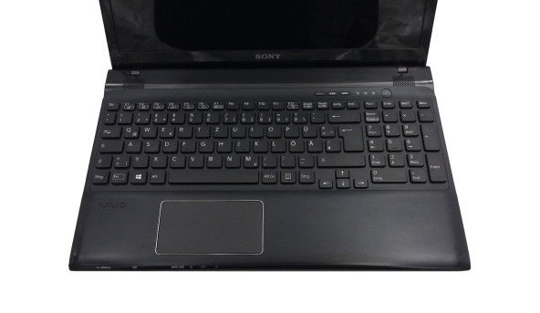 Ноутбук Sony VAIOSVE151C11M Intel Core I5-3230M 8 GB RAM 240 GB SSD AMD Radeon HD 7550M [15.6"] - ноутбук Б/У - 498783