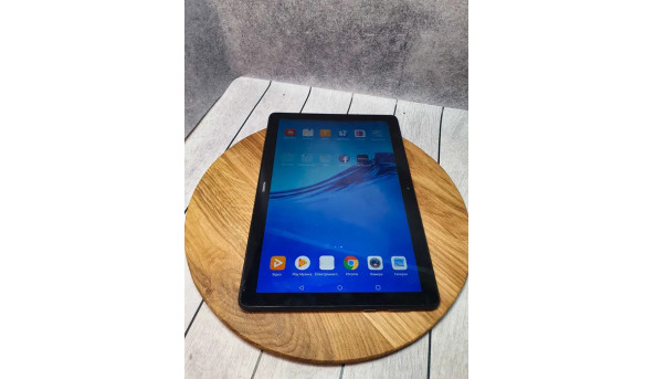 Планшет Huawei AGS2-W09 Wi-Fi 2/32 GB 2/5 MP GPS Android 8.0 [IPS 10.1"] - планшет Б/В - 499462