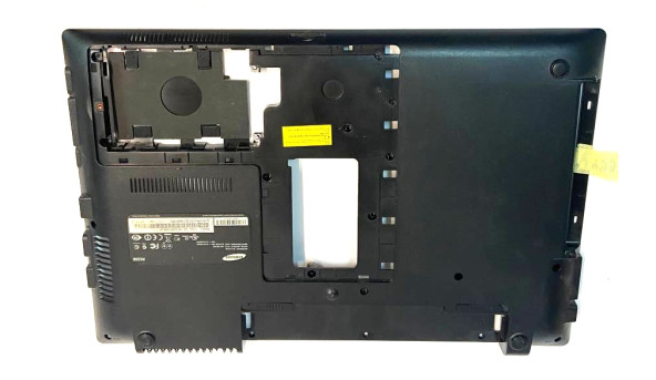 Нижня частина корпусу для ноутбука Samsung NP-RC530 Б/В