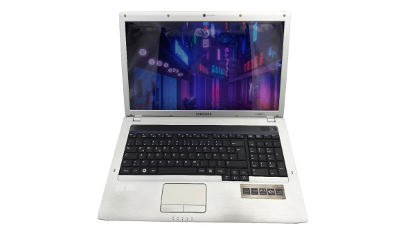 Ноутбук Samsung R730 Intel Pentium T4500 4 GB RAM 320 GB HDD [17.3"] - ноутбук Б/В