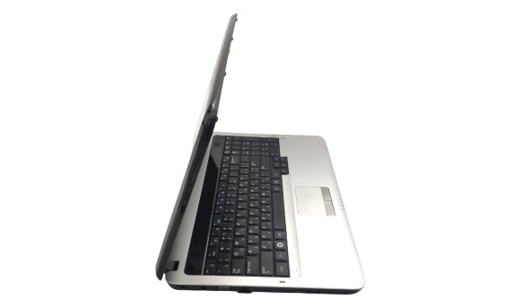 Ноутбук Samsung RV510 Intel Core 2 Duo T4600 4 GB RAM 320 GB HDD [15.6" HD] - ноутбук Б/У