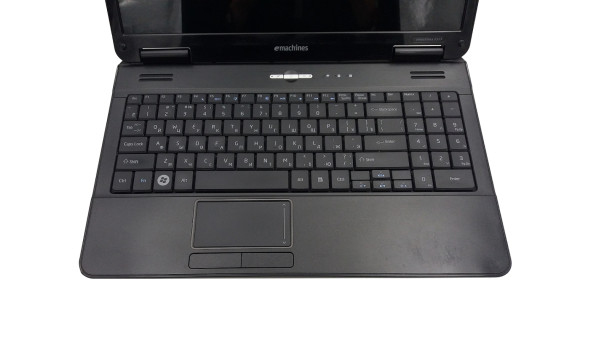 Ноутбук Acer eMachines E525 Intel Celeron T3000 4 GB RAM 320 GB HDD [15.6"] - ноутбук Б/В - 500202