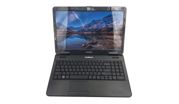 Ноутбук Acer eMachines E525 Intel Celeron T3000 4 GB RAM 320 GB HDD [15.6"] - ноутбук Б/В