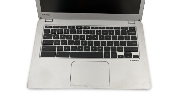 Ноутбук Toshiba Chromebook CB30-B-104 Intel Celeron N2840 4 GB RAM 16 GB SSD [13.3"] - Б/В