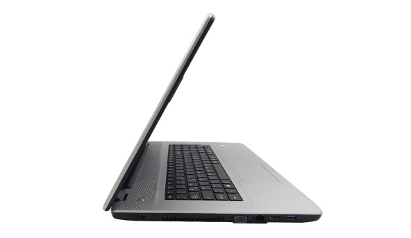 Ноутбук Medion Akoya E7420 Intel Core I3-6100U 8 GB RAM 120 GB SSD 500 GB HDD [IPS 17.3" FullHD] - ноутбук Б/В - 501365