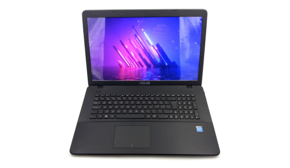 Ноутбук Asus F751MA Intel Celeron N2930 4 GB RAM 240 GB SSD [17.3"] - ноутбук Б/У