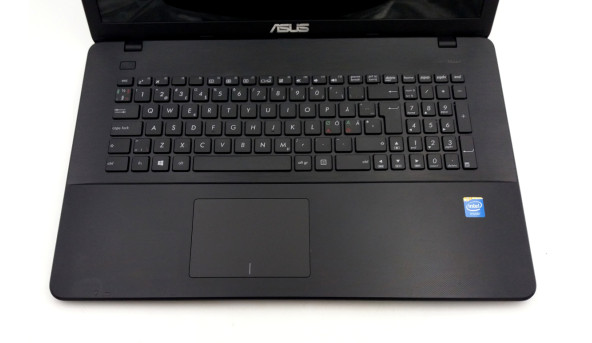 Ноутбук Asus F751MA Intel Celeron N2930 4 GB RAM 240 GB SSD [17.3"] - ноутбук Б/В - 501975
