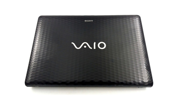 Игровой ноутбук Sony VAIO PCG-71811M Intel Core I3-2310M 8 RAM 128 SSD NVIDIA GeForce 410M [15.6"] - Б/У - 502095