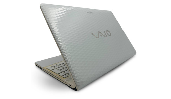 Нутбук Sony Vaio PCG-71911m Intel Core i3-2310M 8 GB RAM 500 GB HDD GeForce 410M [15.6"] - Б/У