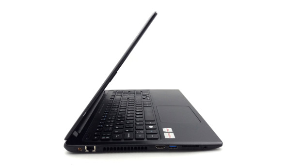 Игровой ноутбук Acer Aspire V5-551G AMD A6-4455M 10 RAM 240 SSD AMD Radeon HD 7500M/7600M [15.6] - ноутбук Б/У - 502144