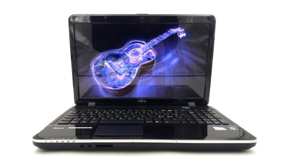 Ноутбук Fujitsu Lifebook AH531 Intel Core I3-2370 6 GB RAM 500 GB HDD [15.6"] - ноутбук Б/В - 502151